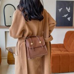 2023 autumn new niche retro shoulder bag trendy commuter student backpack hand-held crossbody travel bag for women