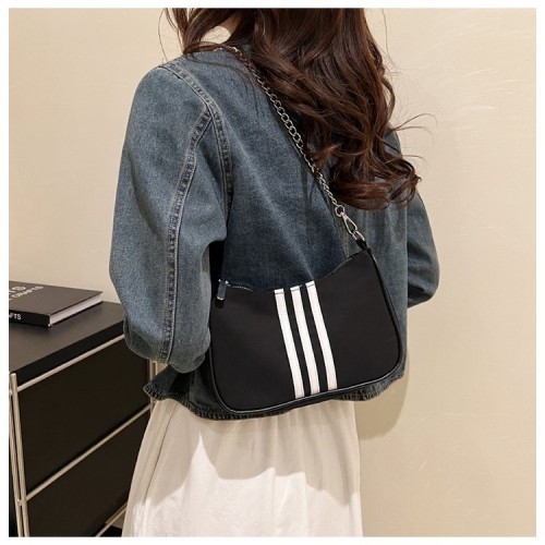 Niche design bag for women 2023 new fashion versatile casual small square bag wide shoulder strap commuting single shoulder oblique