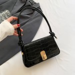 2023 Autumn New Bags Women's Autumn Fashion Trend Crossbody Bag Simple Shoulder Underarm Bag Fashion Small Square Bag