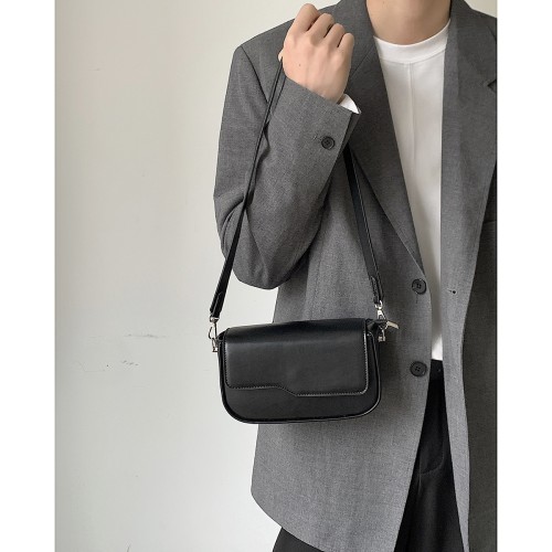 Niche design shoulder bag solid color casual fashion crossbody bag Korean trendy men FC52-P45